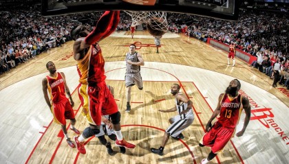 特尔施特根背水一战，术后康复全力冲刺，誓言重夺巴萨门线主导权