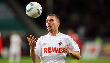 手术恢复期拉长 菲利普斯曼城生涯或延续至冬窗