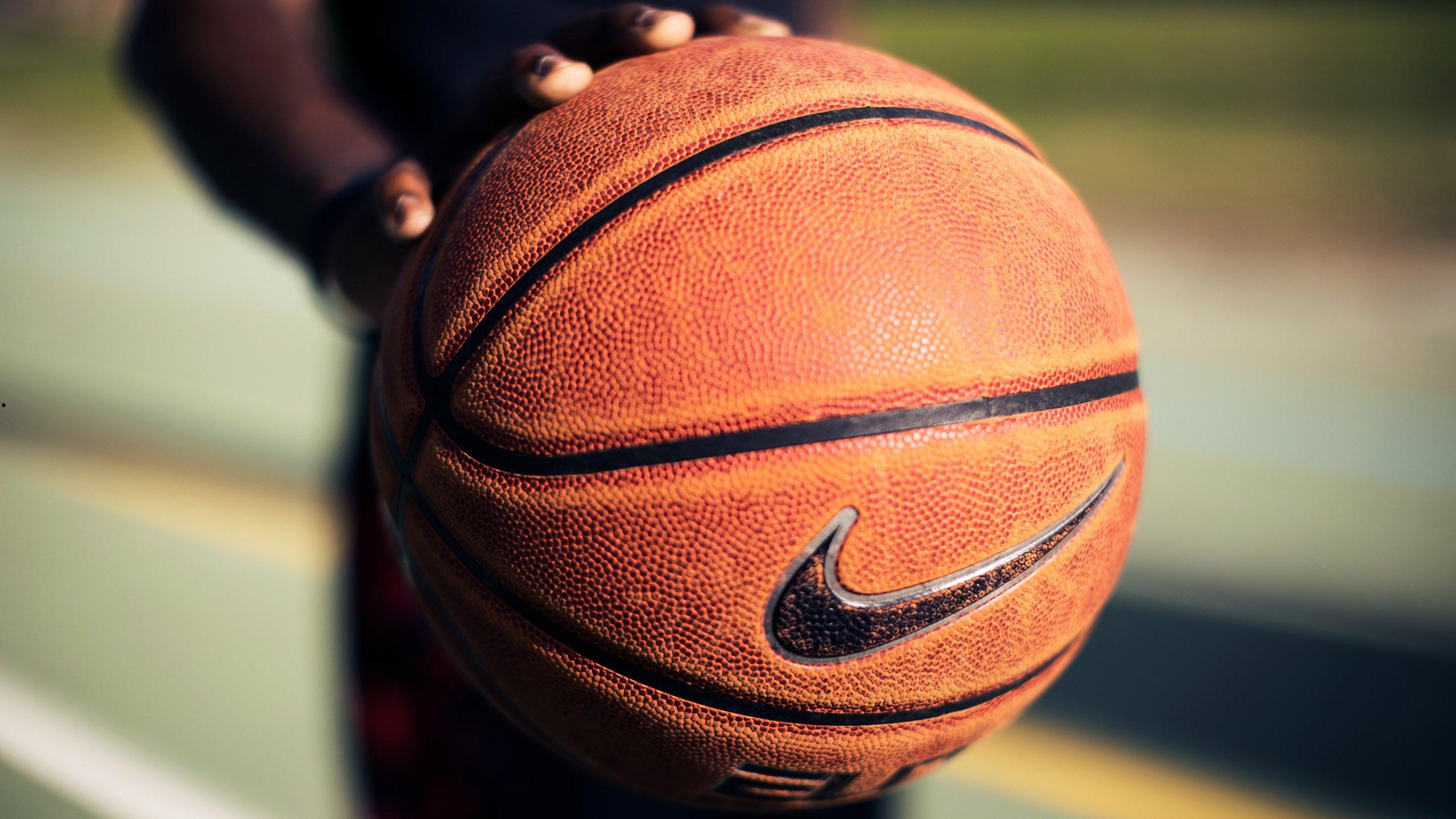 NBA季后赛激战正酣 东西部豪强争夺总决赛席位