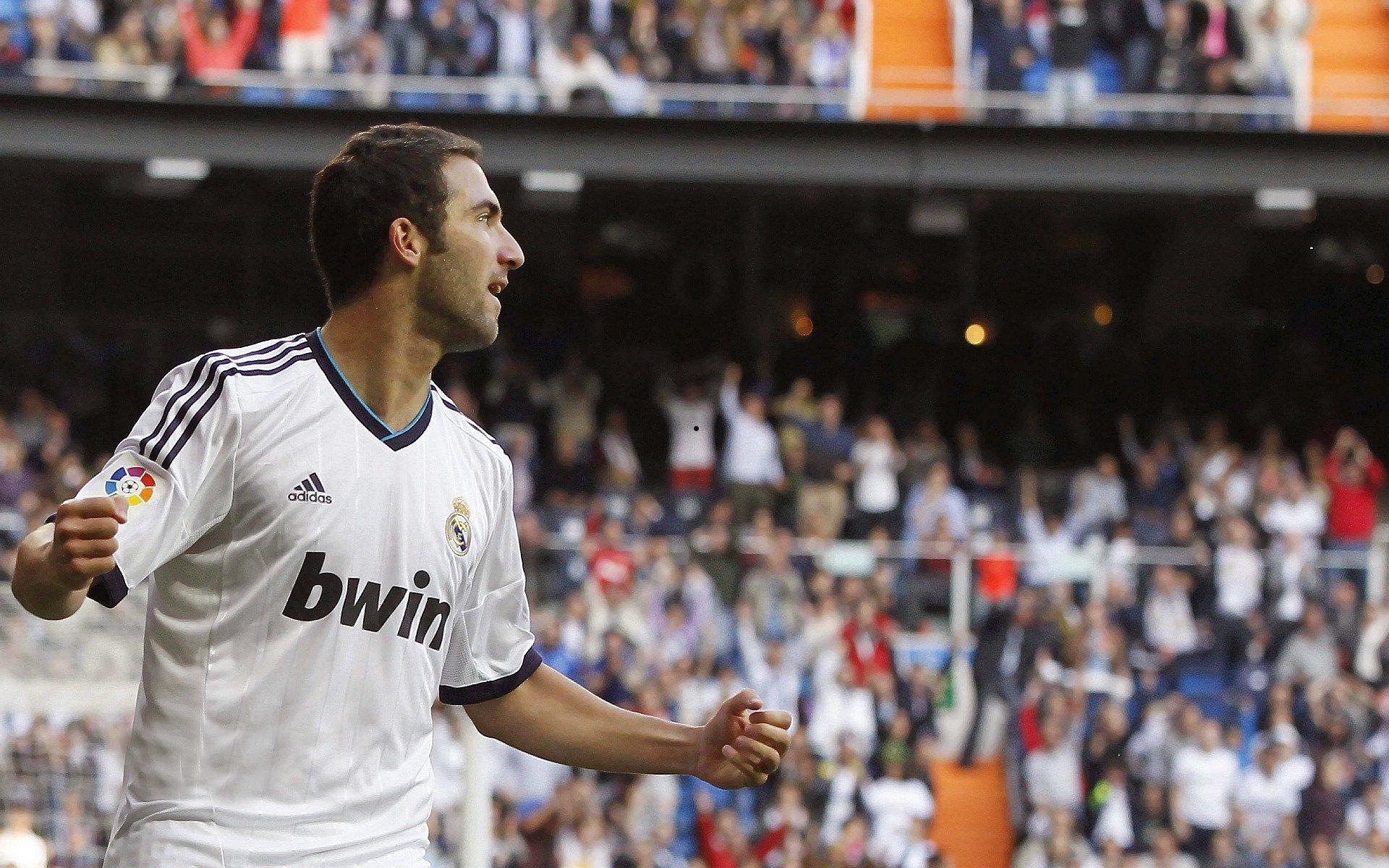 每体曝巴萨后防新布局,阿劳霍欧冠再扛旗,加西亚顶替孔德首发