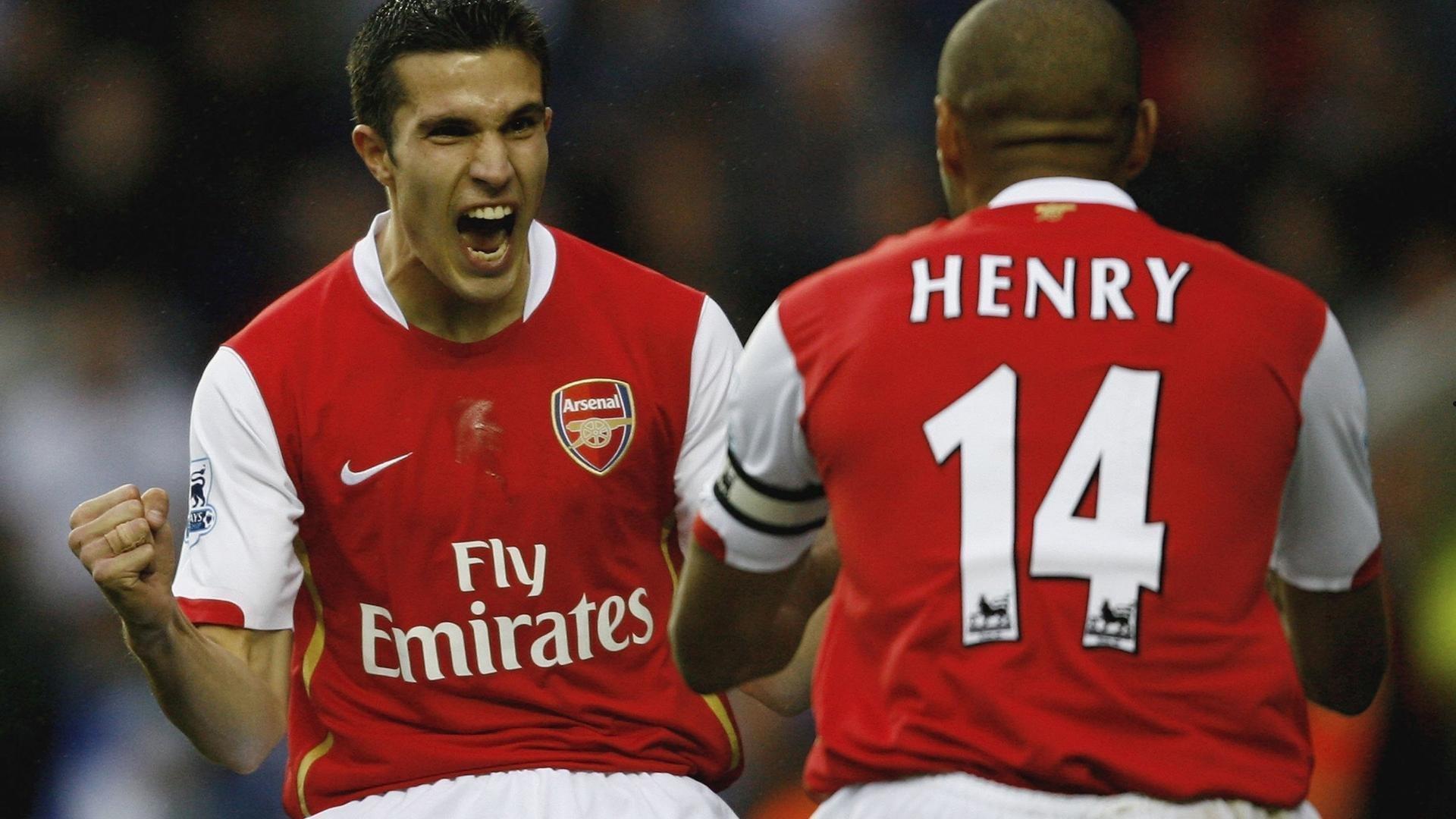 马里公开力挺皮奥利，主帅之路需坚持 理解球迷嘘声但团队须团结前行